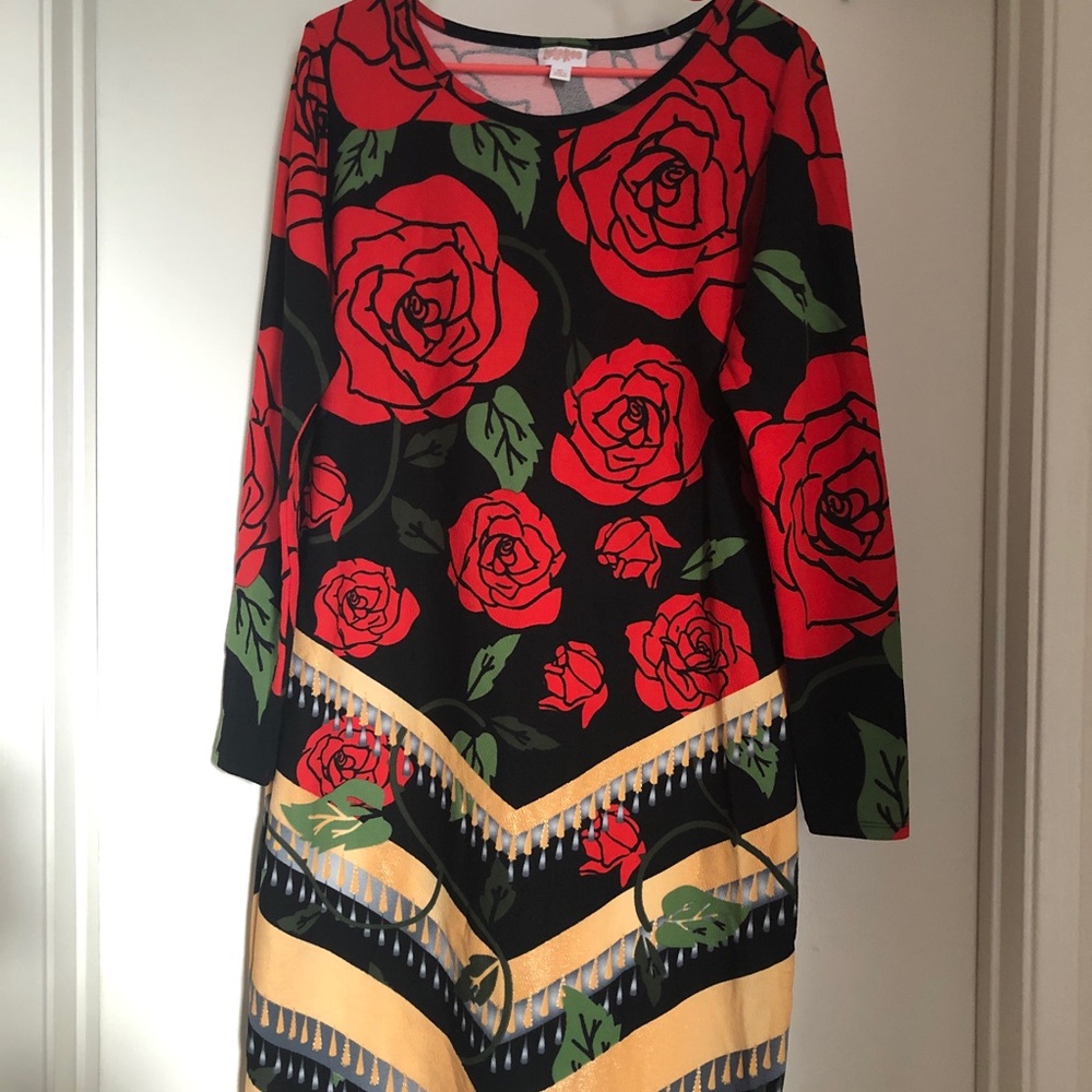 LuLaRoe XL Debbie Roses